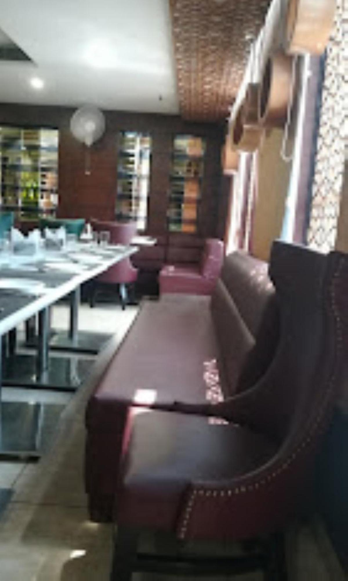 Hotel Royal Palace Hapur 外观 照片