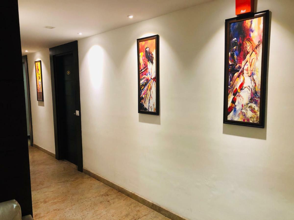 Hotel Royal Palace Hapur 外观 照片